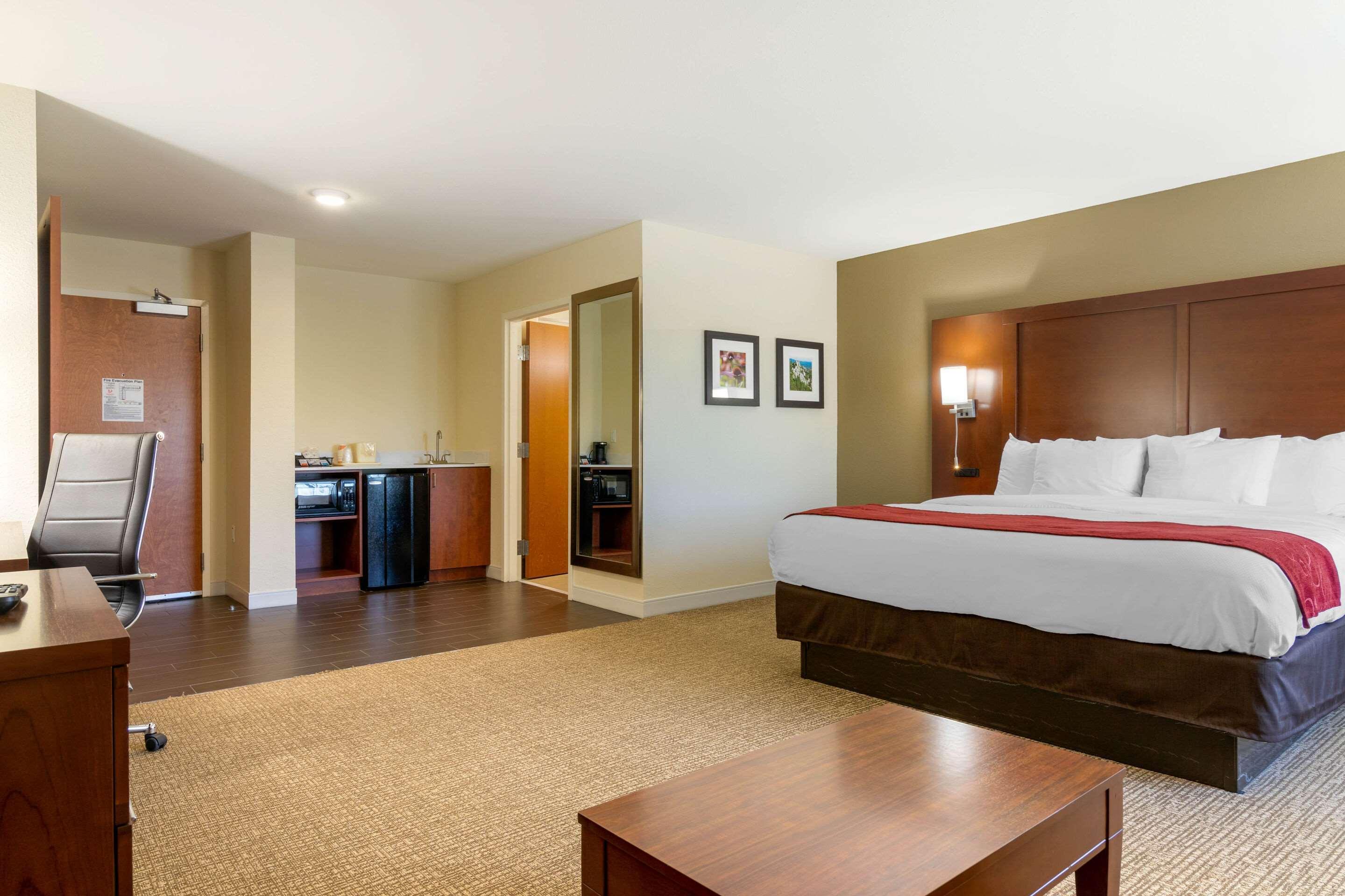 Comfort Inn & Suites Macon West Buitenkant foto