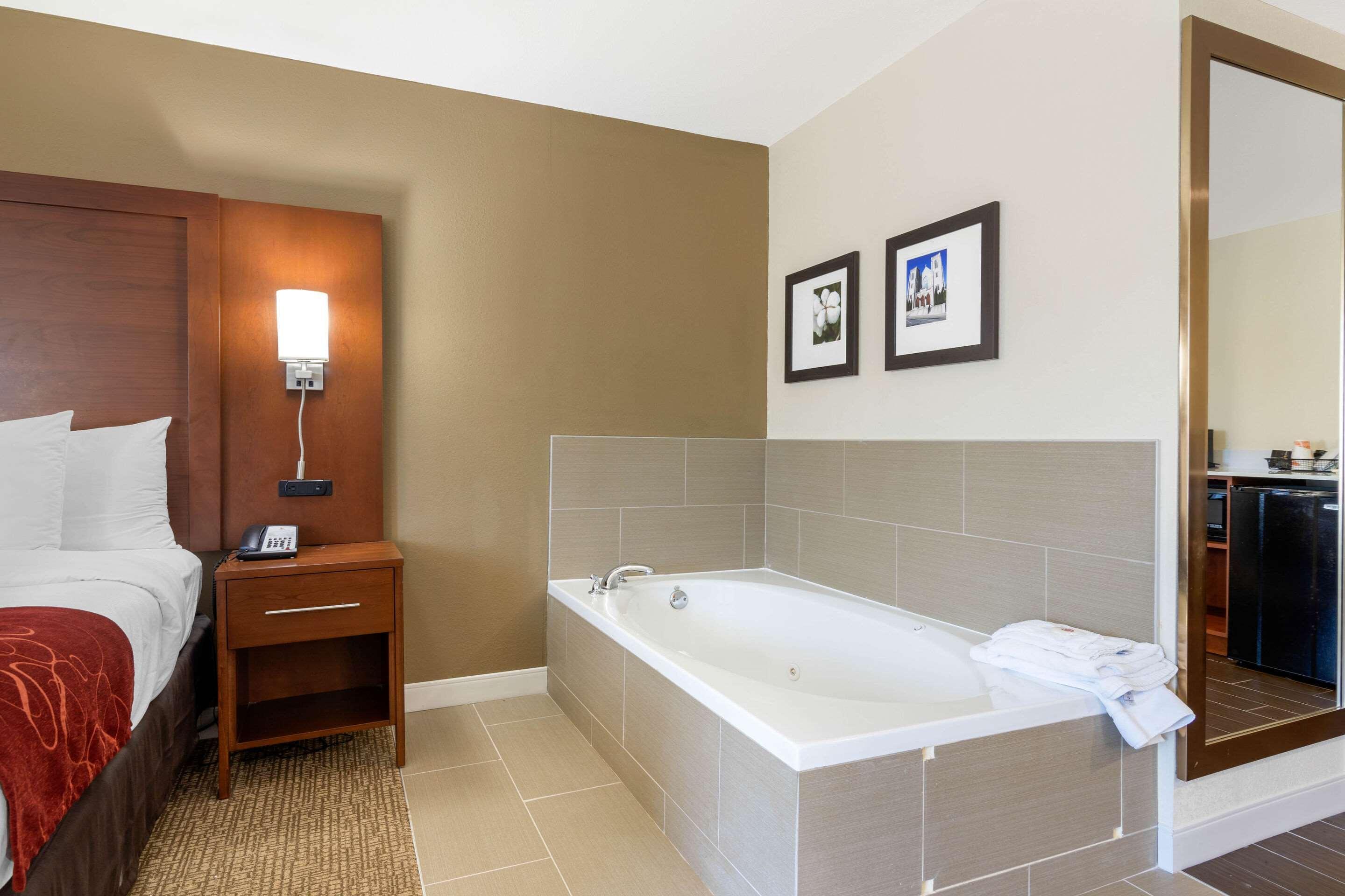 Comfort Inn & Suites Macon West Buitenkant foto