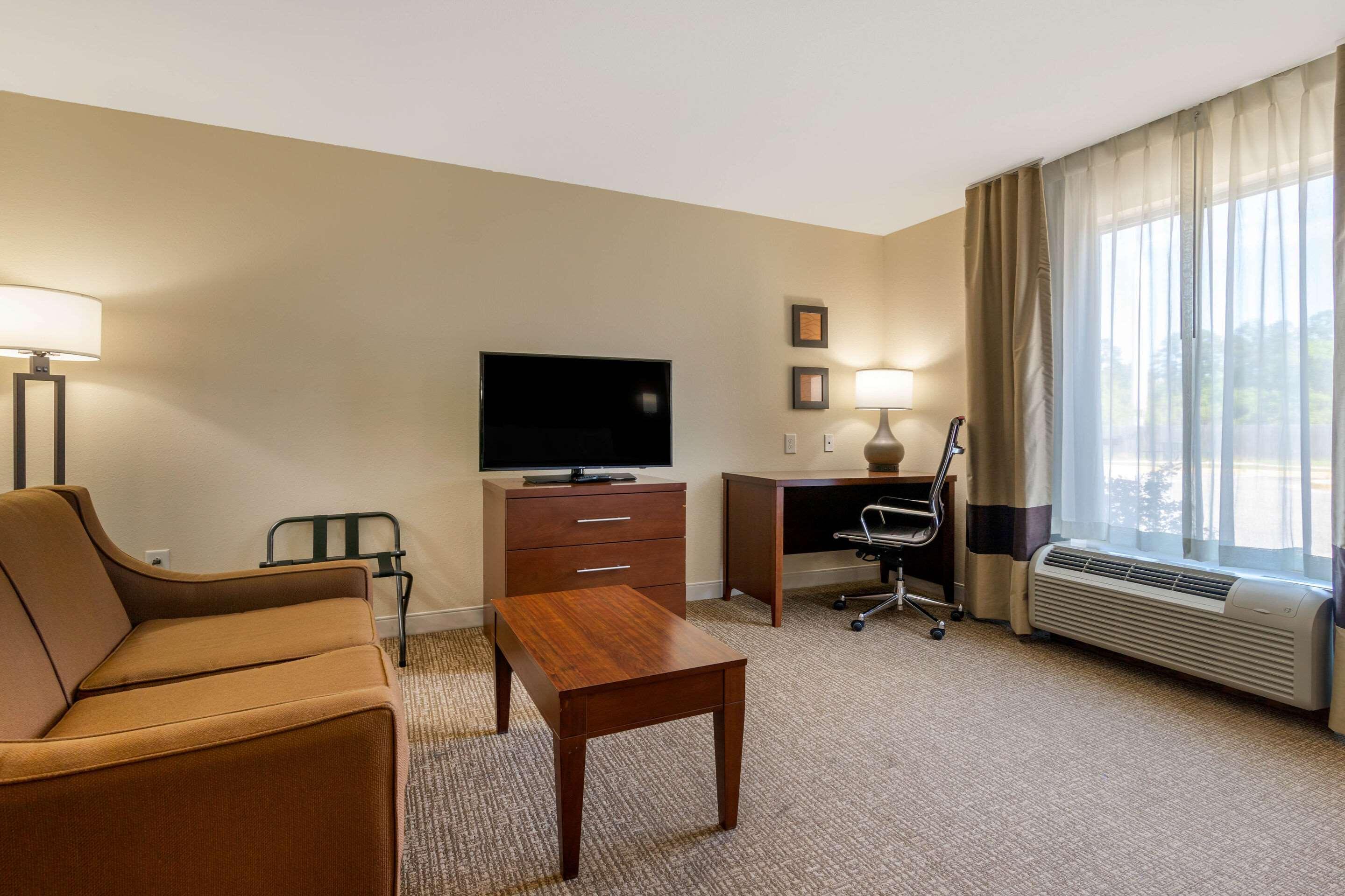 Comfort Inn & Suites Macon West Buitenkant foto