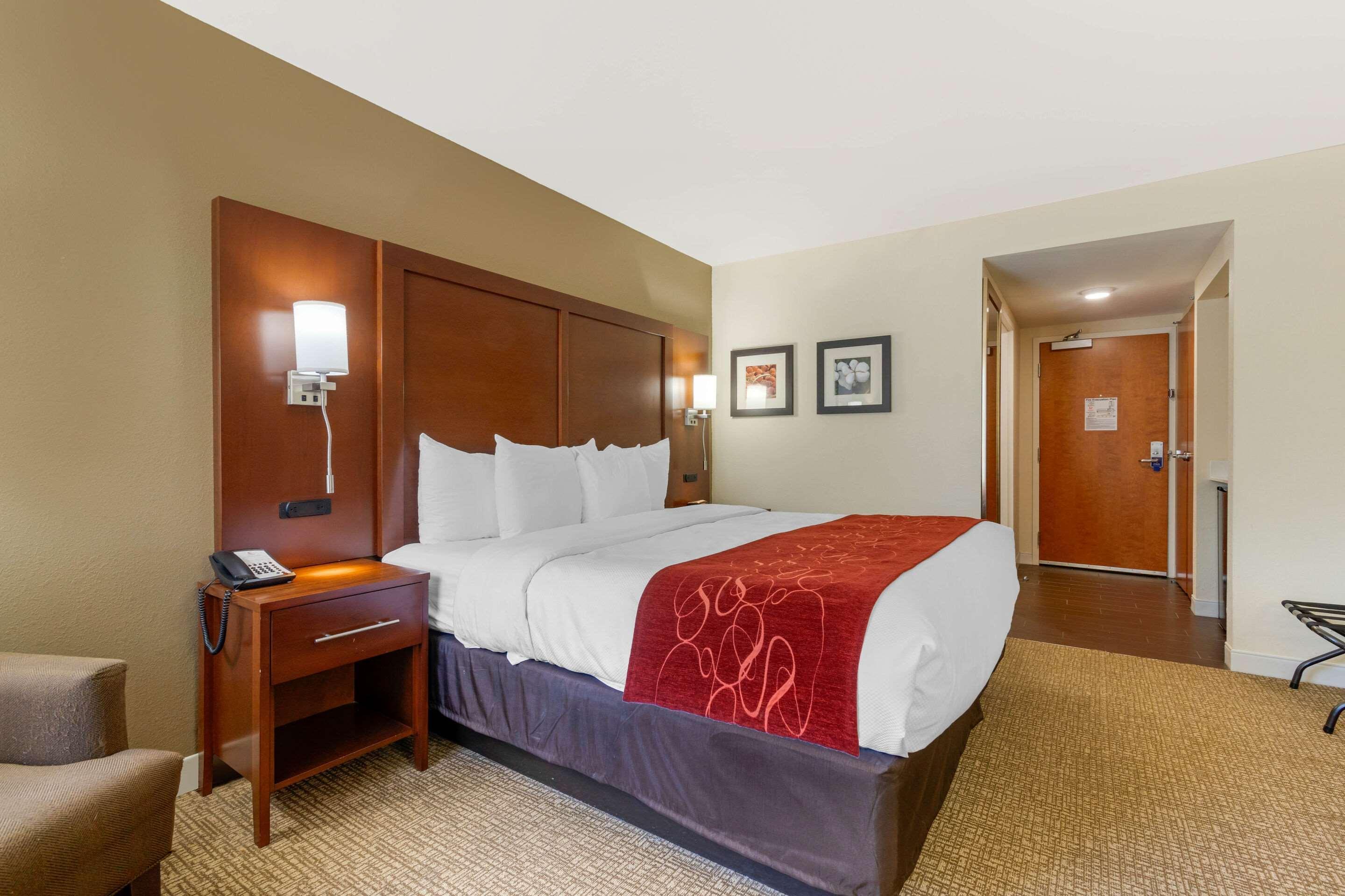 Comfort Inn & Suites Macon West Buitenkant foto