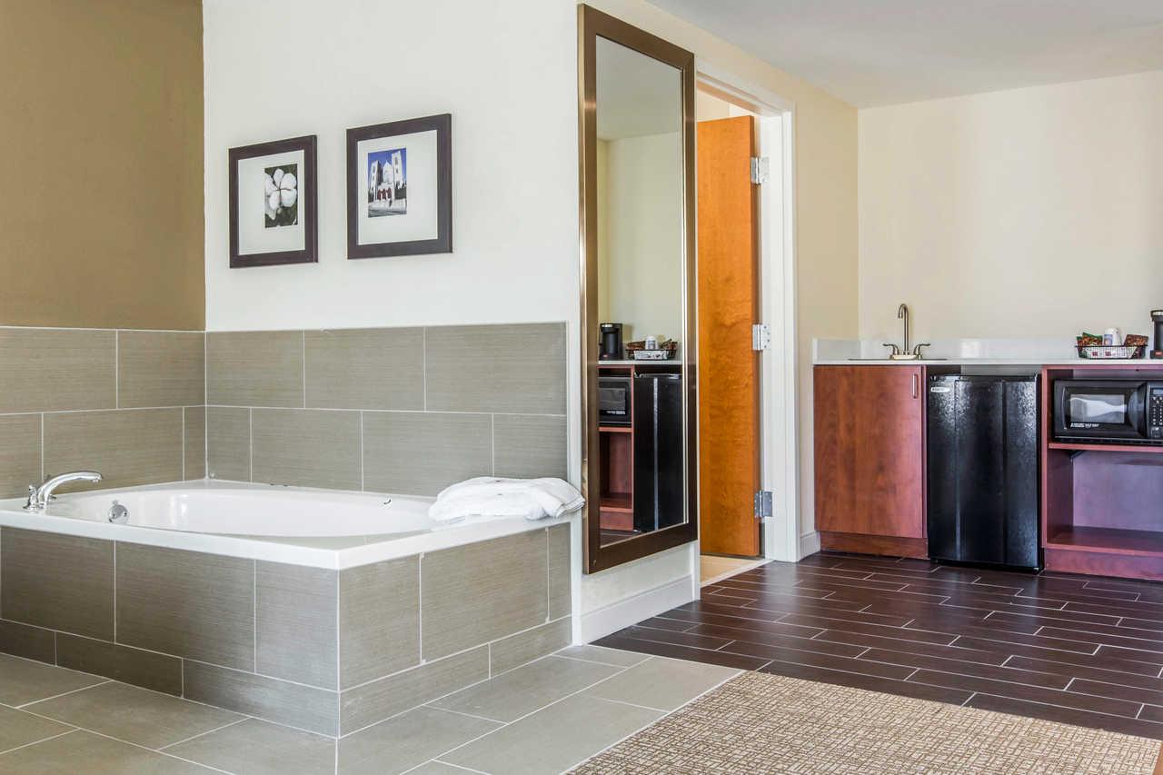 Comfort Inn & Suites Macon West Buitenkant foto