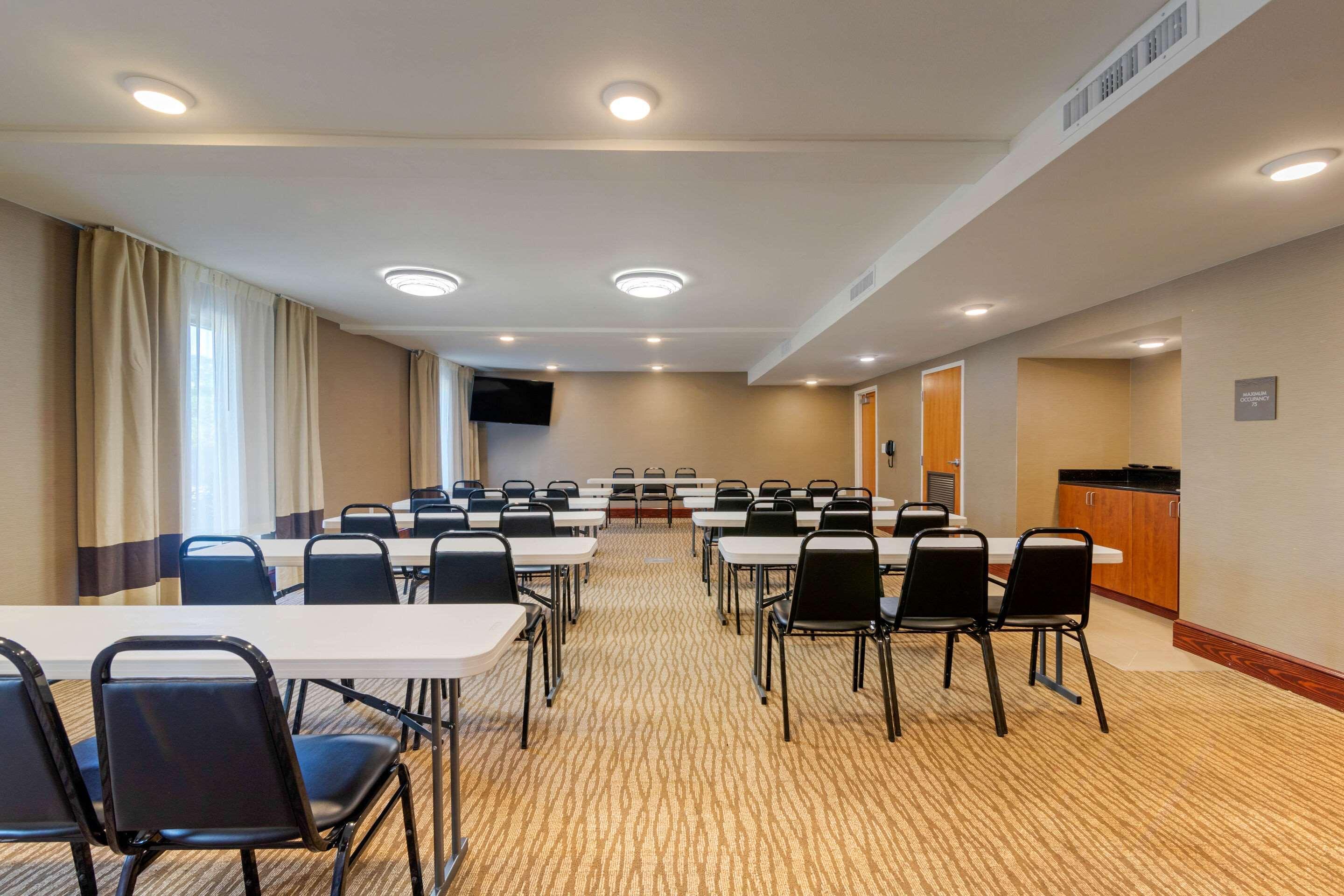 Comfort Inn & Suites Macon West Buitenkant foto